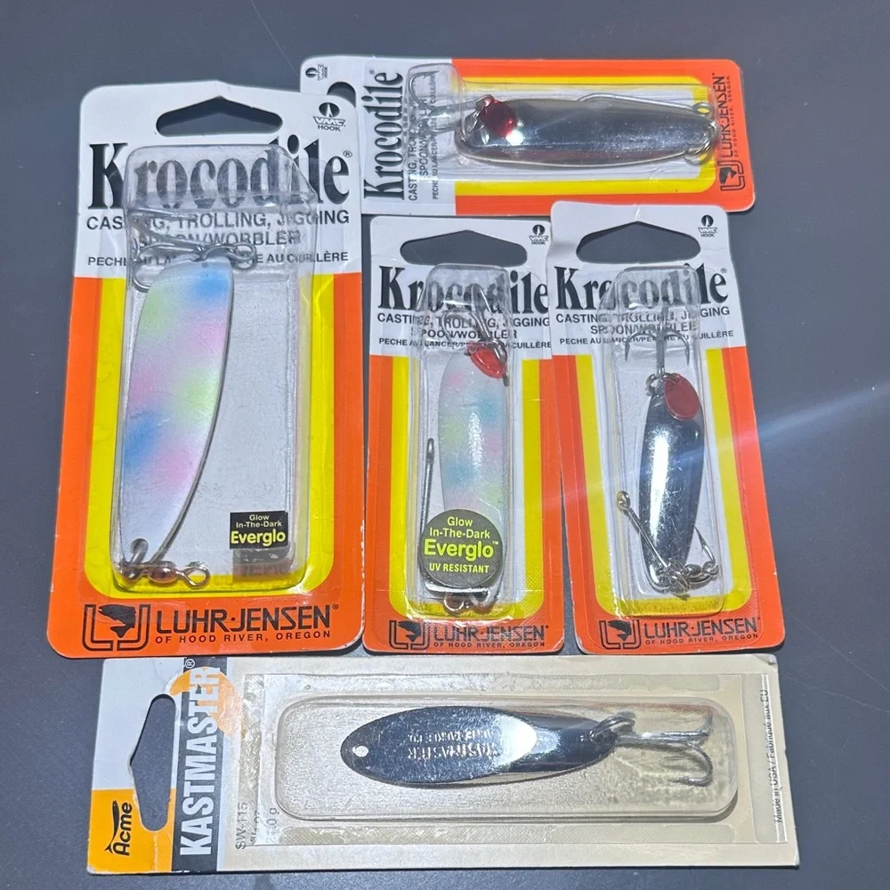 Fishing Lures - Picture 1 of 7